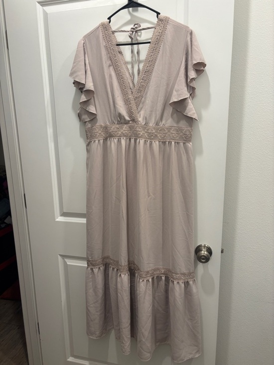 None Dresses & Skirts - V-Neck Ruffle Sleeve Midi Dress in Cream XL